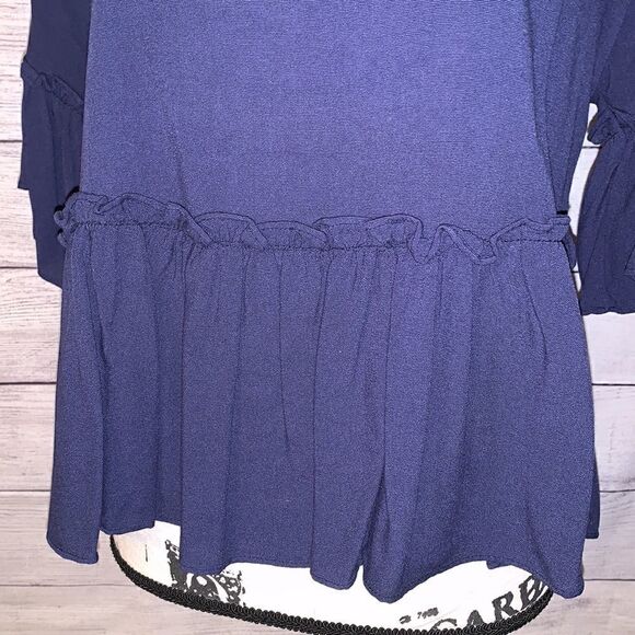 EVERLY navy rayon babydoll tiered blouse Small - Picture 8 of 9